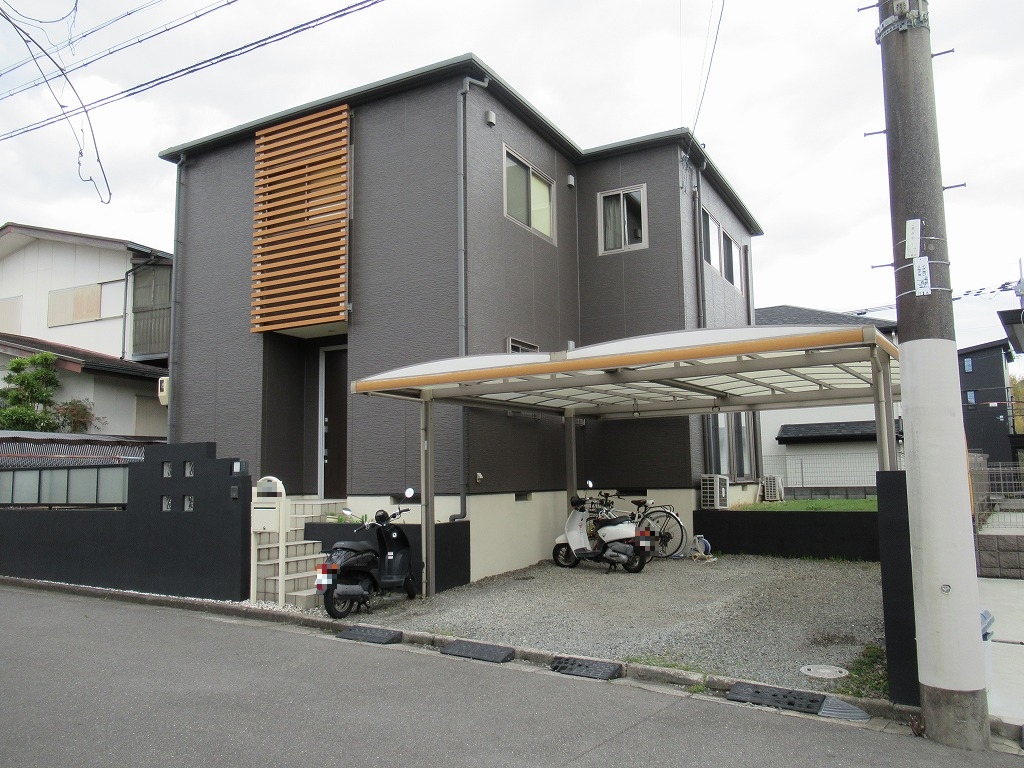 【値下げしました】和泉市青葉台３丁目　中古戸建