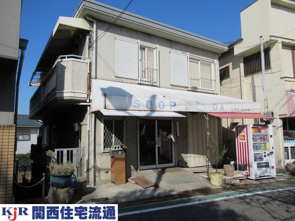 和泉市伯太町5丁目 店舗付中古戸建